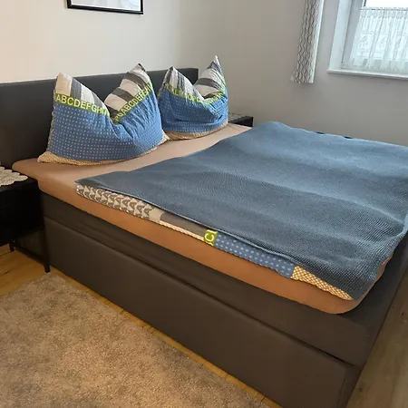 Apartment Nord Mit Balkon Herzogsdorf
