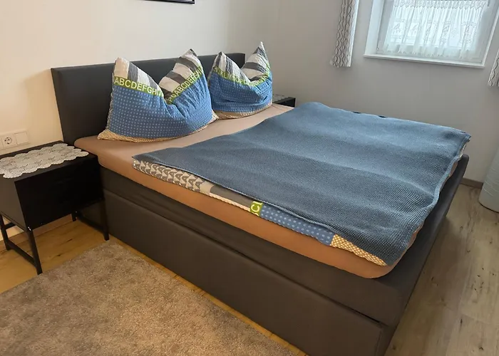 Apartment Nord Mit Balkon Herzogsdorf